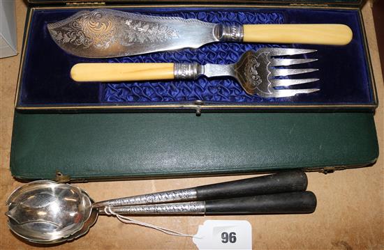 Cased fish servers, Harrods cutlery set & salad servers